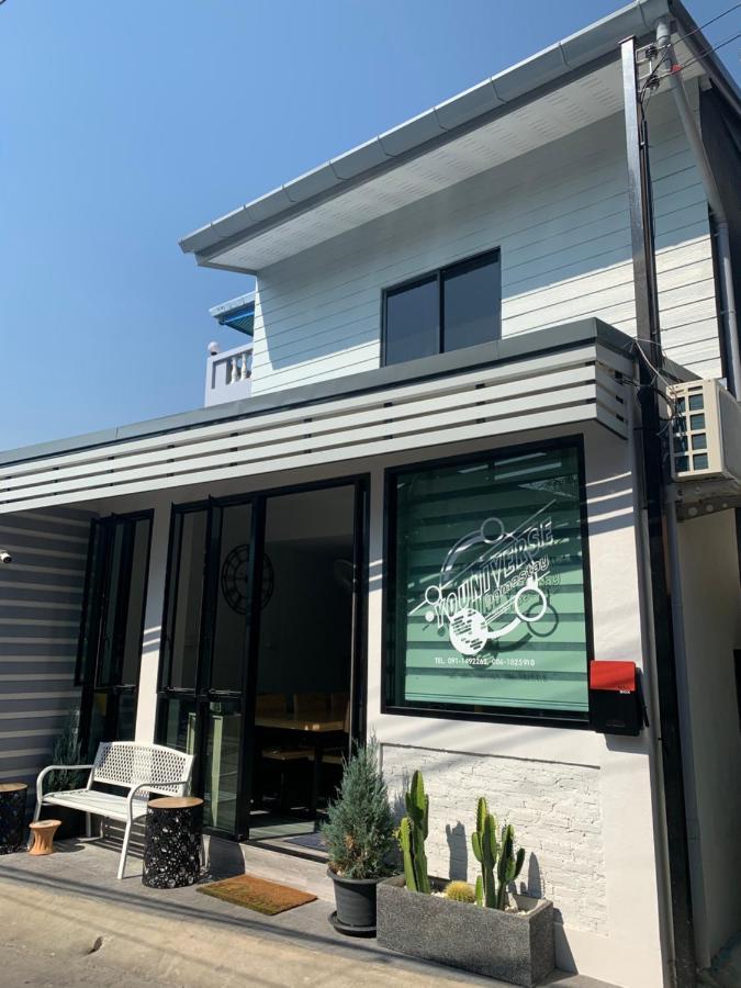 Youniverse Homestay เชียงใหม่ ภายนอก รูปภาพ