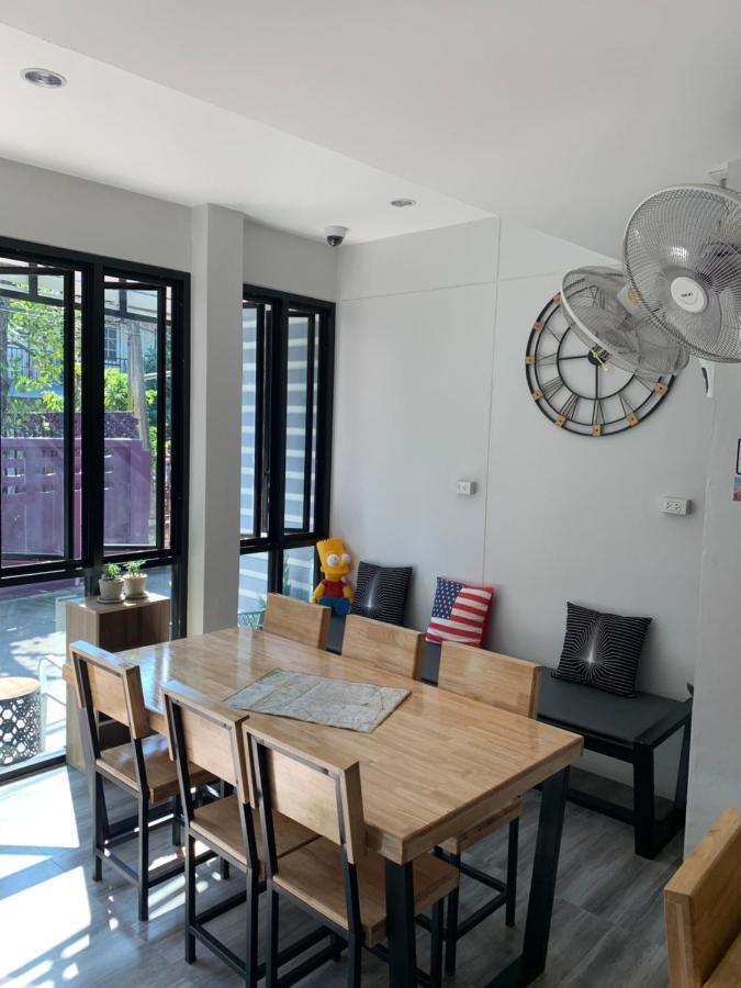 Youniverse Homestay เชียงใหม่ ภายนอก รูปภาพ