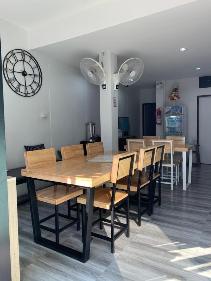 Youniverse Homestay เชียงใหม่ ภายนอก รูปภาพ